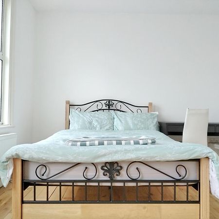 Cosy Rooms Near Canary Wharf & The O2 London Bagian luar foto
