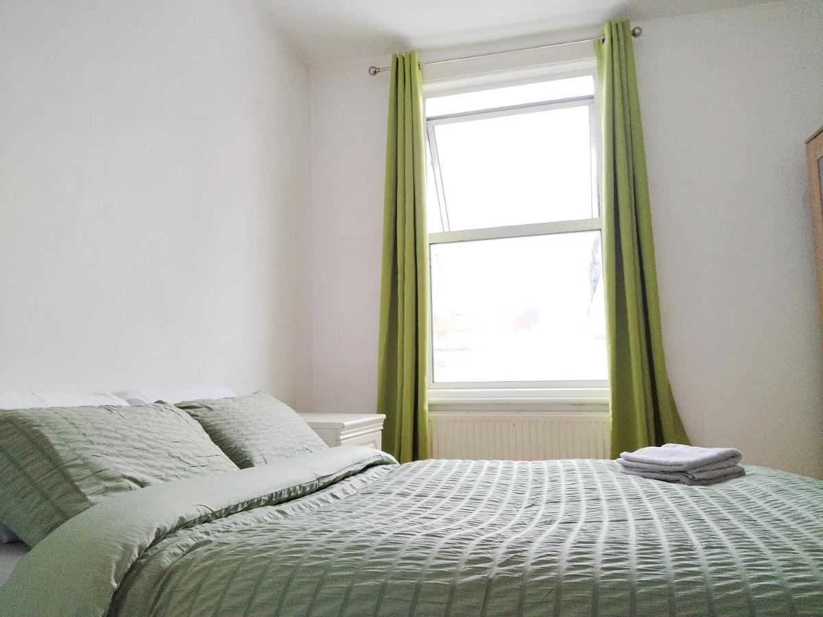 Cosy Rooms Near Canary Wharf & The O2 London Bagian luar foto